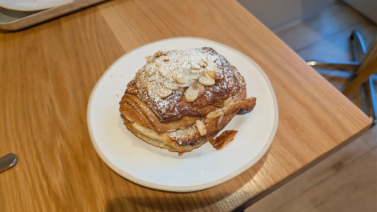 Wollaton Bakes – patisserie in Wollaton Vale, Stapleford